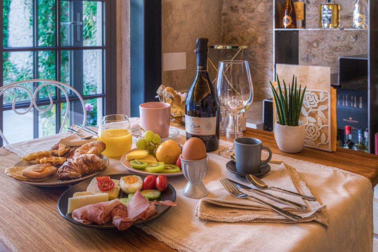 Corte Alma Spa And Luxury Home Гарньяно Экстерьер фото